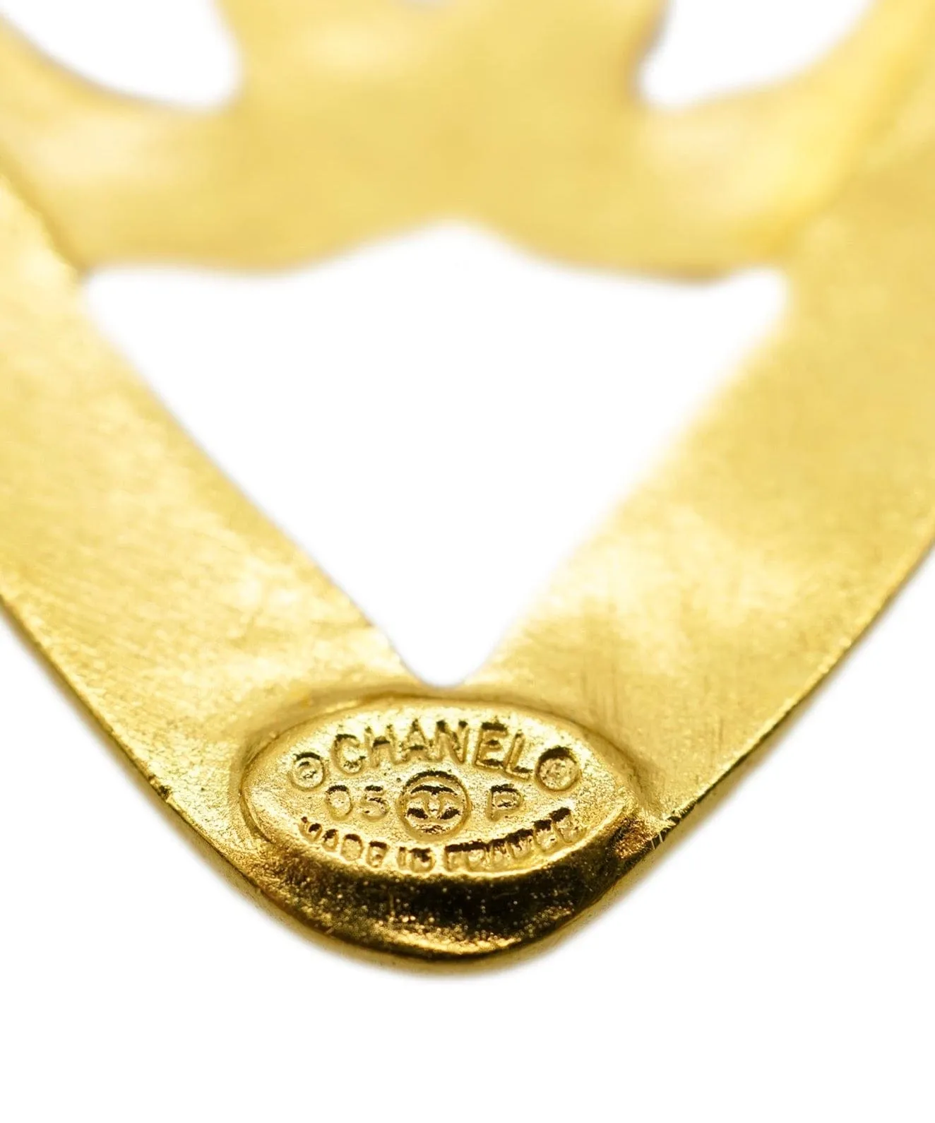 CHANEL VINTAGE HEART BROOCH UKL1409