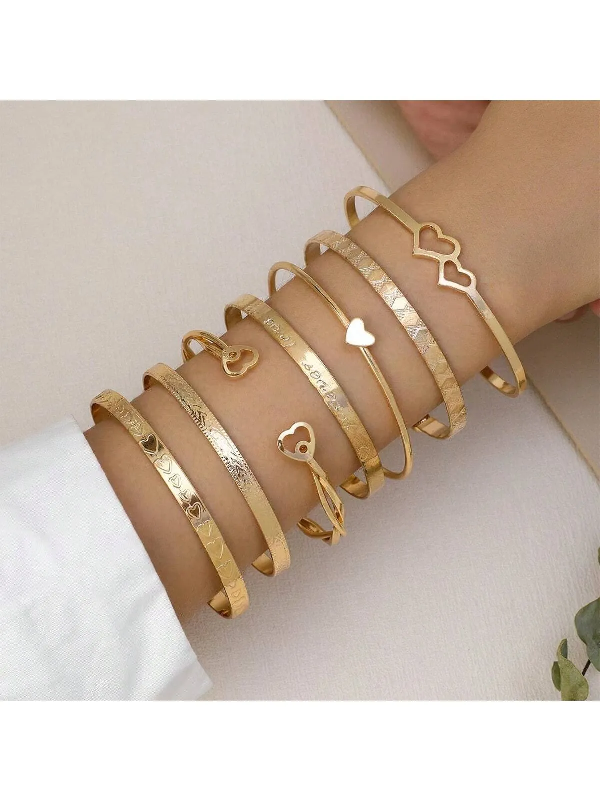 Fashionable Love Heart & Twisted Gold Tone Bangle Bracelets 7pcs/set