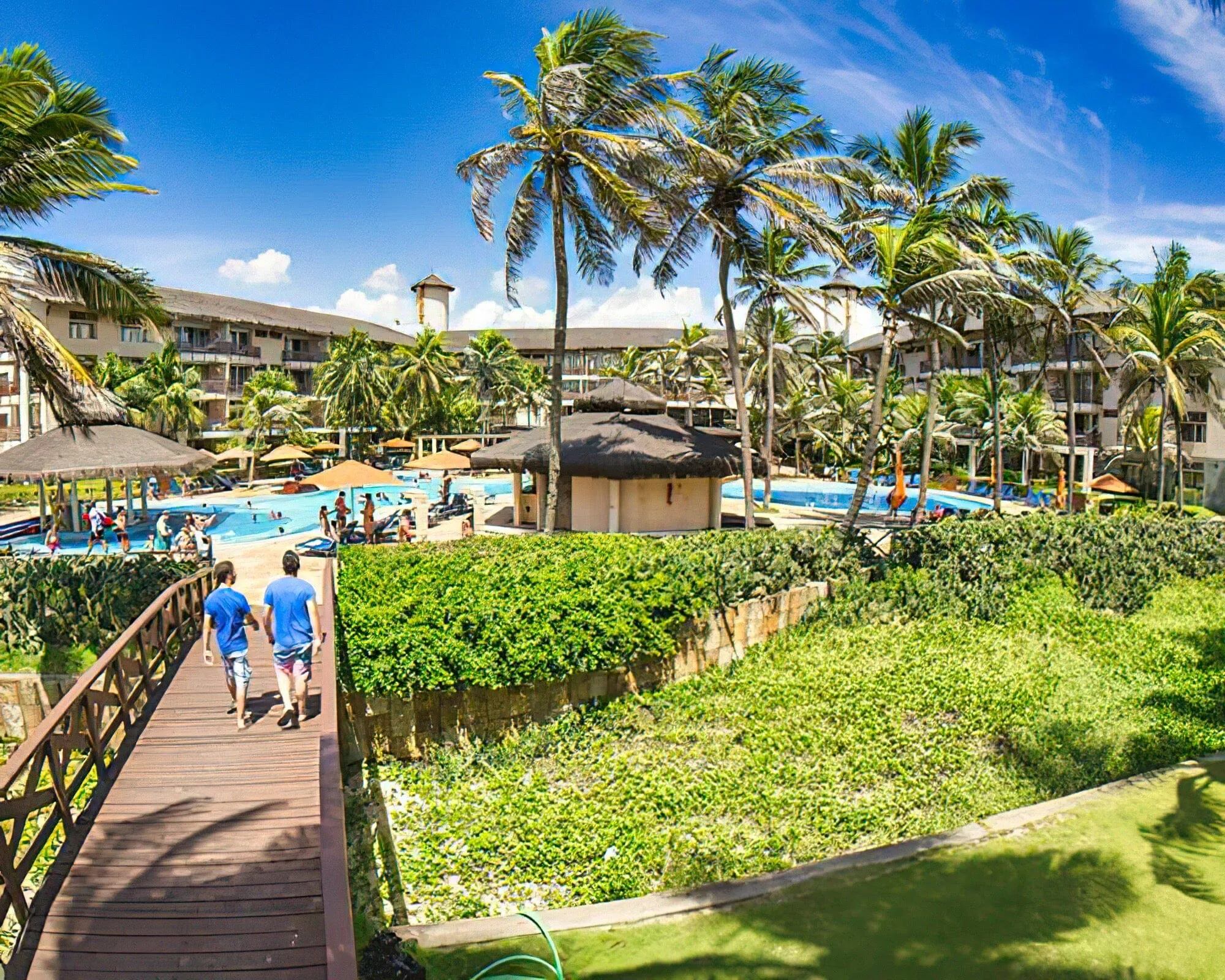 Suites Beach Park Resort